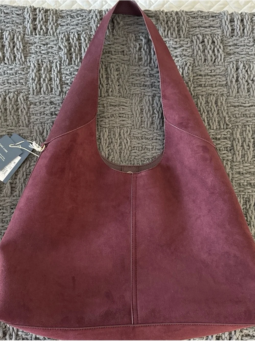 Universal Thread NEW Suede Hobo Shoulder Bag in Deep Burgundy